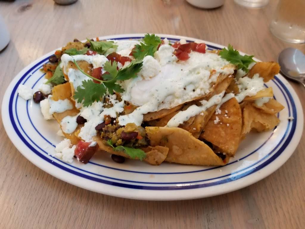 The Tribune Ice Cream & Eatery | restaurant | 110 E Nagonaba St, Northport, MI 49670, USA | 2313861055 OR +1 231-386-1055