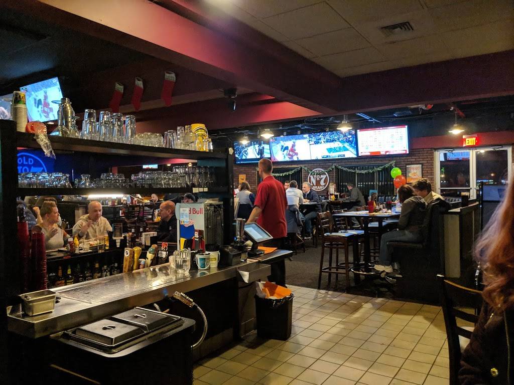 Augies Bar & Grill | restaurant | 31660 John R Rd, Madison Heights, MI 48071, USA | 2485883120 OR +1 248-588-3120