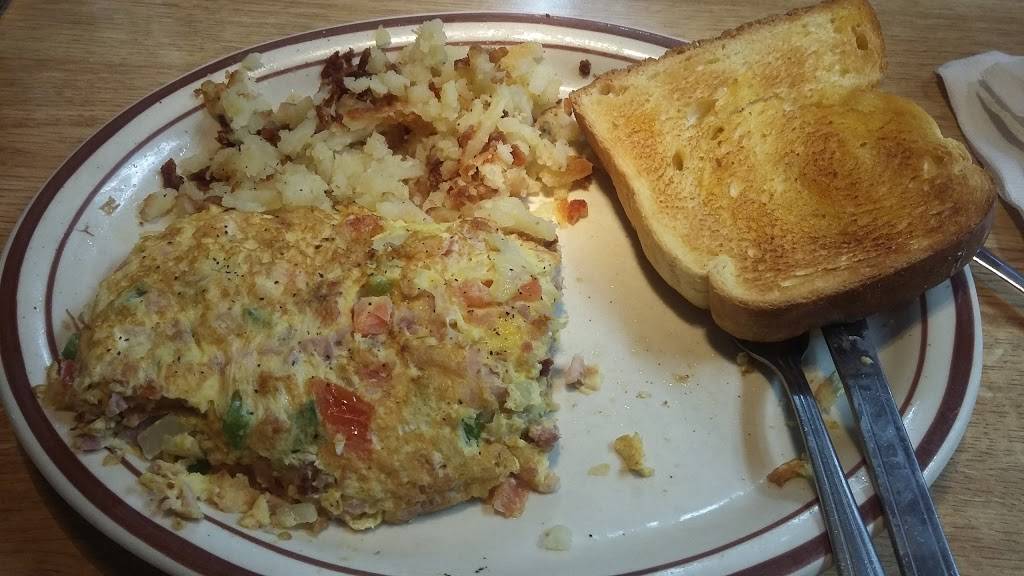 Annettas Cafe | restaurant | 8020 Durand Ave, Sturtevant, WI 53177, USA | 2628982083 OR +1 262-898-2083