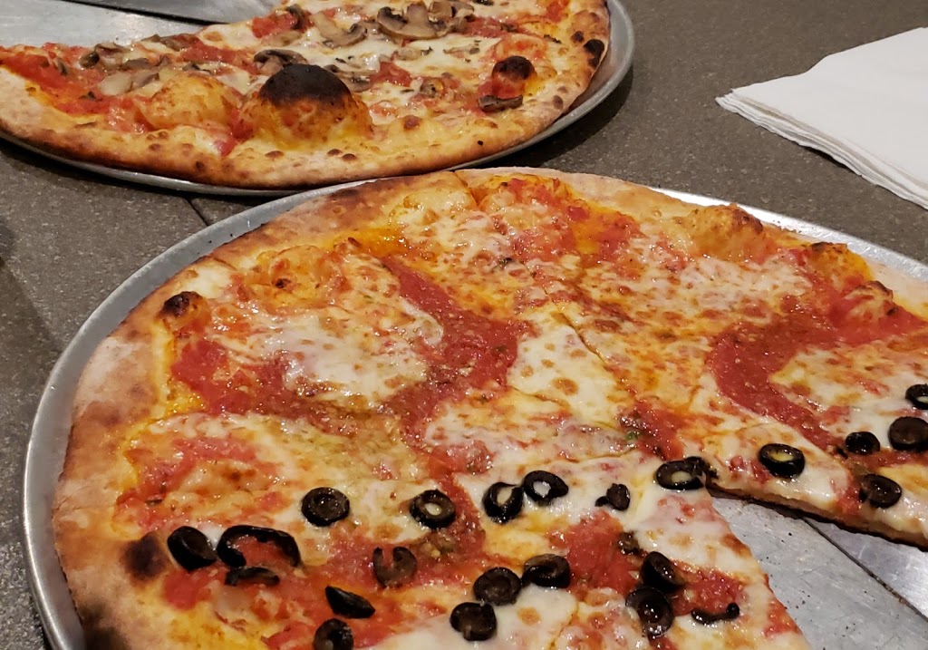 Section Street Pizza | meal takeaway | 108 N Section St, Fairhope, AL 36532, USA | 2519294998 OR +1 251-929-4998