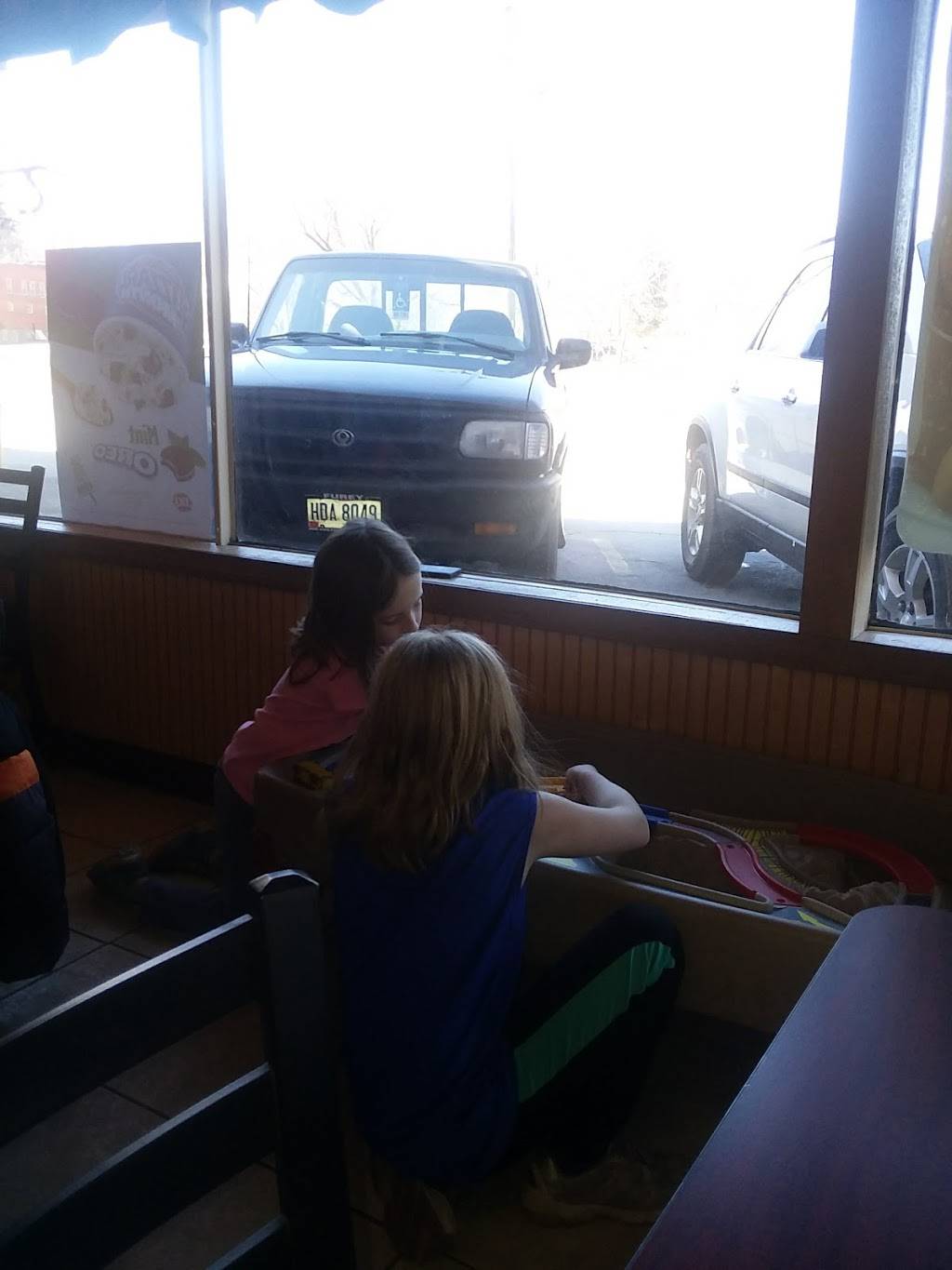 Dairy Queen | restaurant | 310 Columbia St, Leetonia, OH 44431, USA | 3304276269 OR +1 330-427-6269