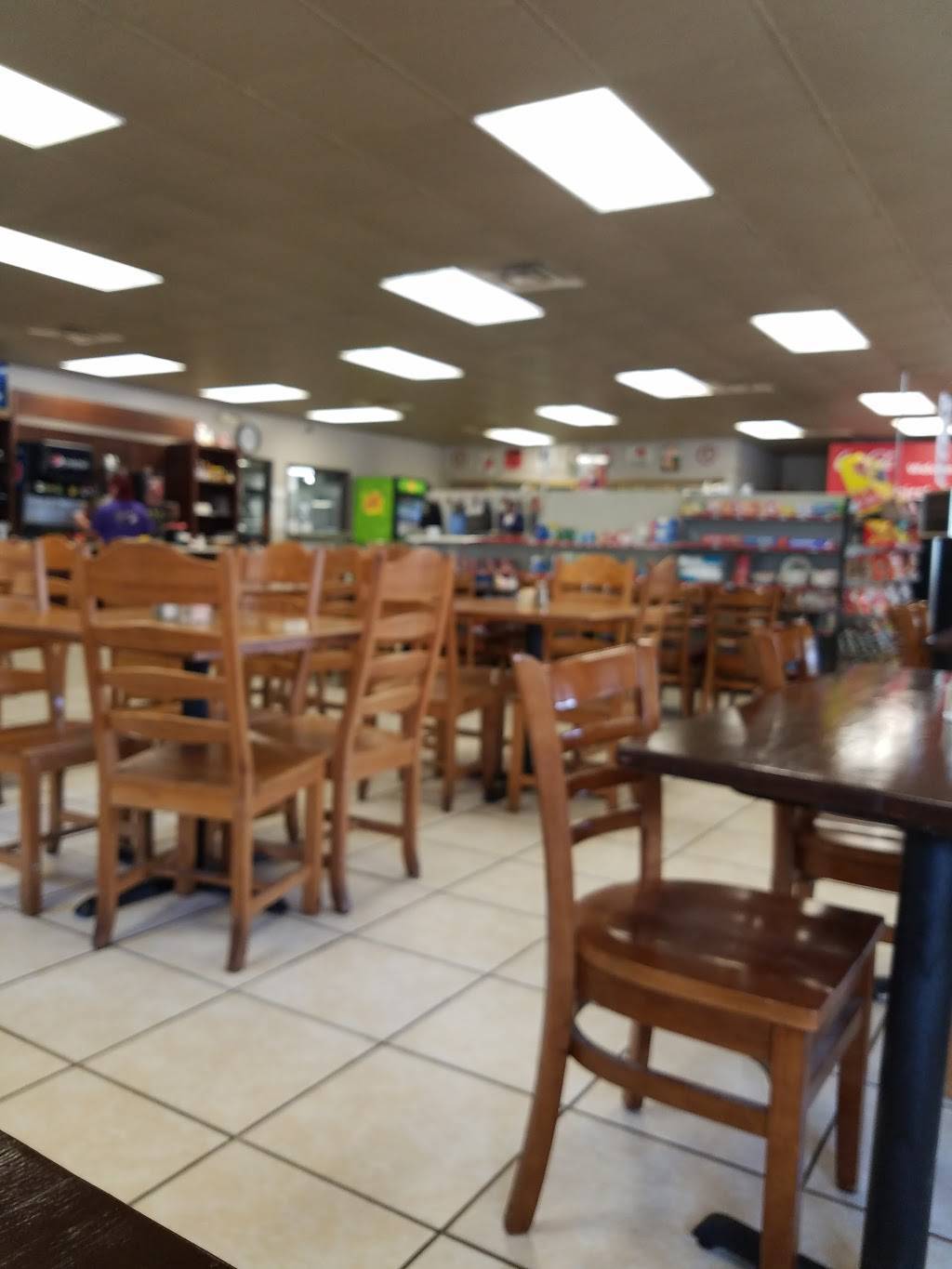 Oakland Cafe & Minimart | cafe | 5420 Co Rd 15, Florence, AL 35633, USA | 2567681211 OR +1 256-768-1211