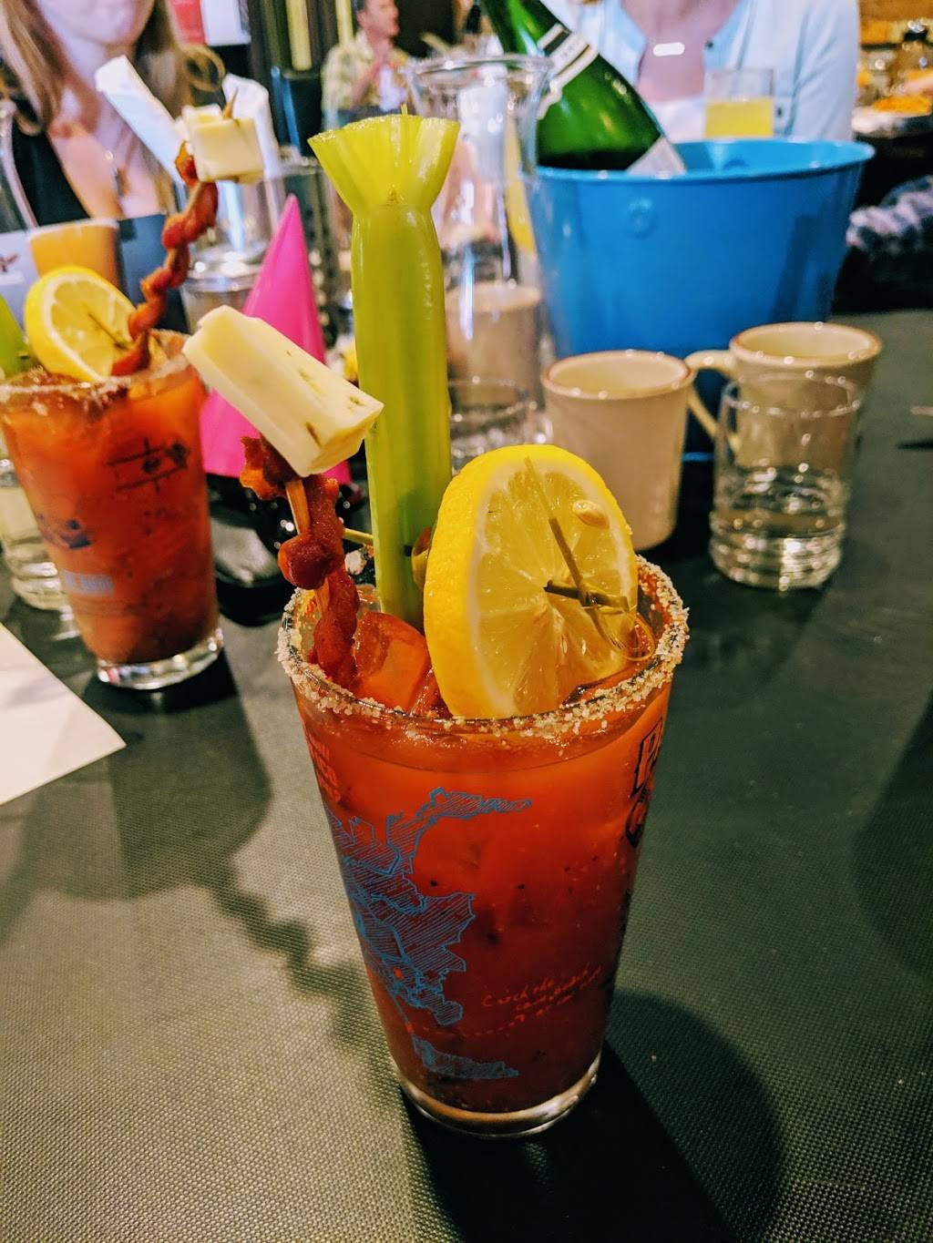 Truckstop | restaurant | 4150 Mission Blvd, San Diego, CA 92109, USA | 8582748785 OR +1 858-274-8785