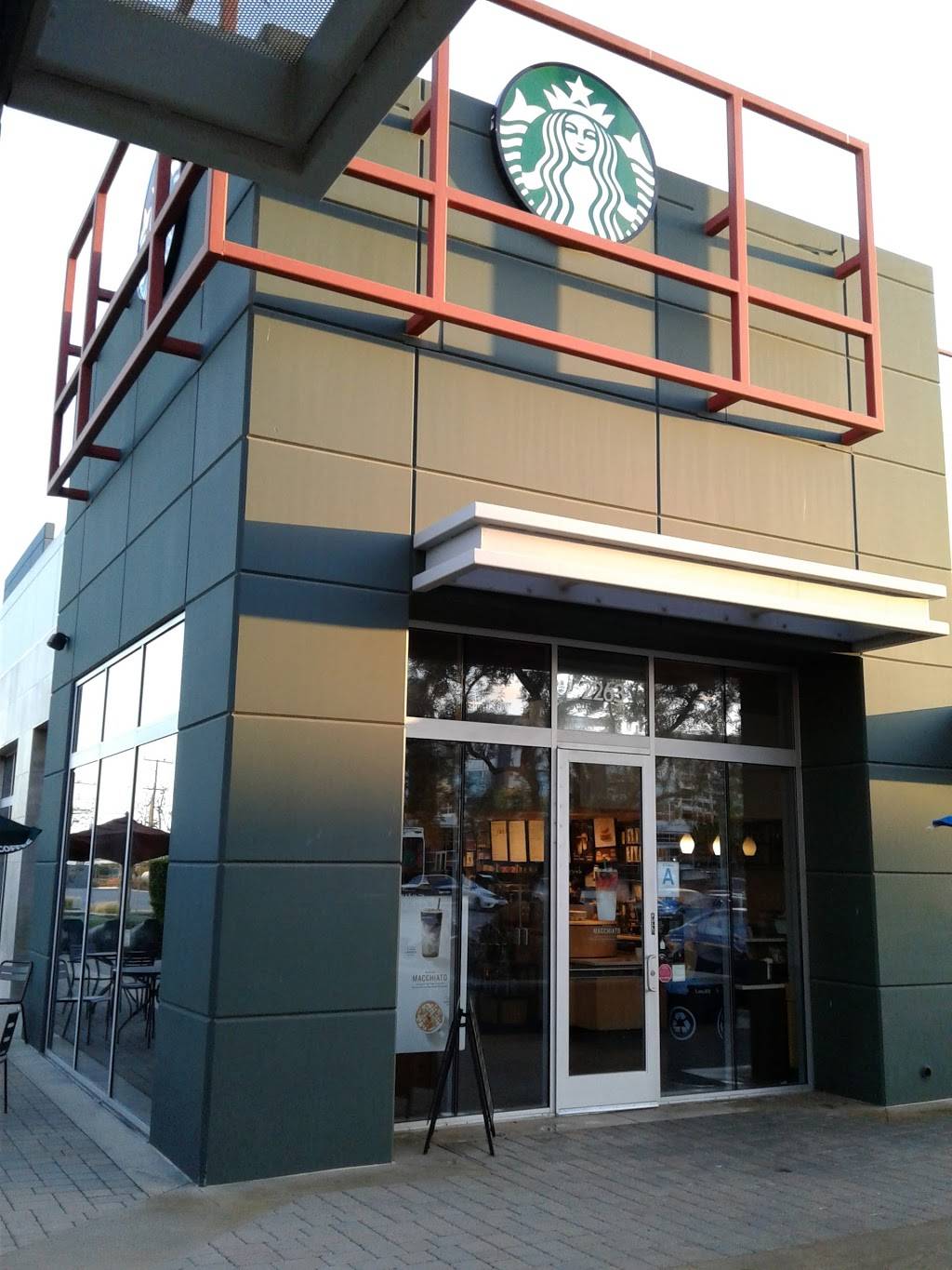 Starbucks | cafe | 2263 E Maple Ave, El Segundo, CA 90245, USA | 3106487671 OR +1 310-648-7671