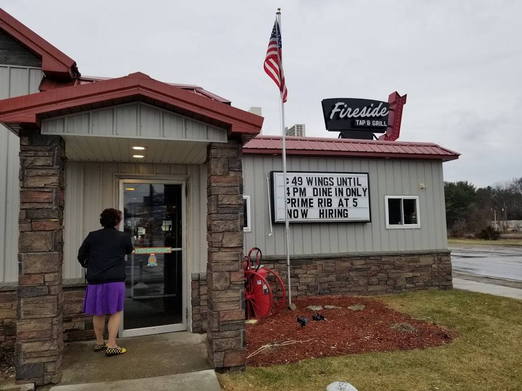 Fireside Tap & Grill | restaurant | 69245 Maple St, Edwardsburg, MI 49112, USA | 2694144103 OR +1 269-414-4103