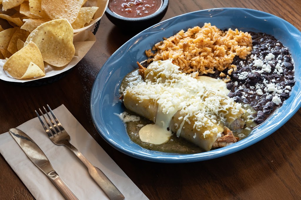 Macayos Mexican Food | restaurant | 6033 S Sossaman Rd, Mesa, AZ 85212, USA | 6023258575 OR +1 602-325-8575