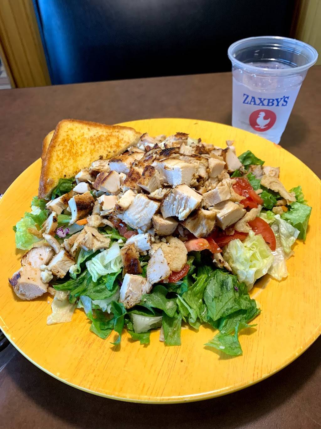 Zaxbys Chicken Fingers & Buffalo Wings | restaurant | 910 Riverside Dr, Macon, GA 31201, USA | 4787501199 OR +1 478-750-1199