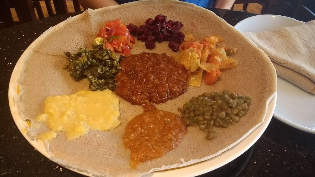 EYO Restaurant and Sports Bar | restaurant | 3821 S George Mason Dr, Baileys Crossroads, VA 22041, USA | 7039333084 OR +1 703-933-3084