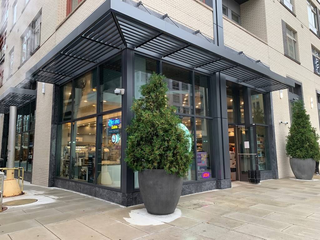 Palm Tree Gourmet | restaurant | 322 N Broad St unit b, Philadelphia, PA 19102, USA | 2153985021 OR +1 215-398-5021