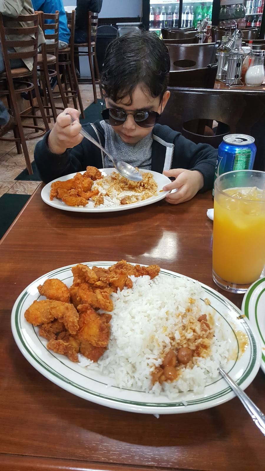 El Nuevo Valle | restaurant | 1846 Jerome Ave, Bronx, NY 10453, USA | 7182944224 OR +1 718-294-4224