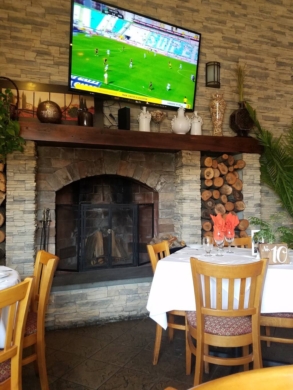 Vinhus Restaurant and Lounge | night club | 157 E Westfield Ave, Roselle Park, NJ 07204, USA | 9082595907 OR +1 908-259-5907