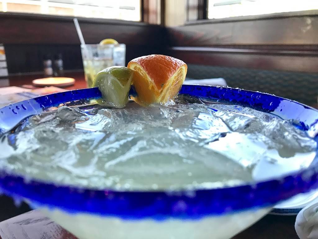 Red Lobster | restaurant | 1545 S Mooney Blvd, Visalia, CA 93277, USA | 5597388527 OR +1 559-738-8527