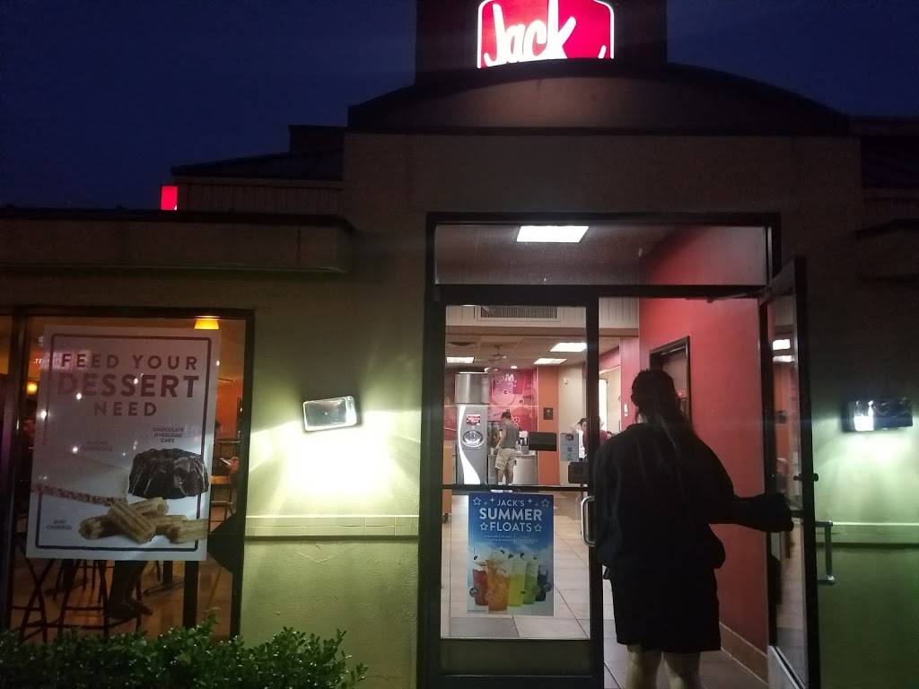 Jack in the Box | restaurant | 2209 SW Military Dr, San Antonio, TX 78224, USA | 2109233115 OR +1 210-923-3115