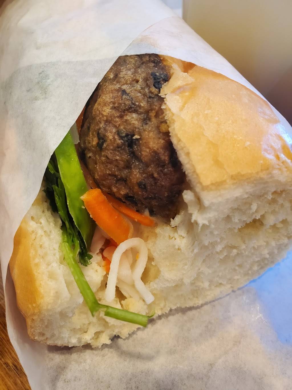 Bon Mi | restaurant | 849 E 13th Ave, Eugene, OR 97401, USA | 5416506129 OR +1 541-650-6129