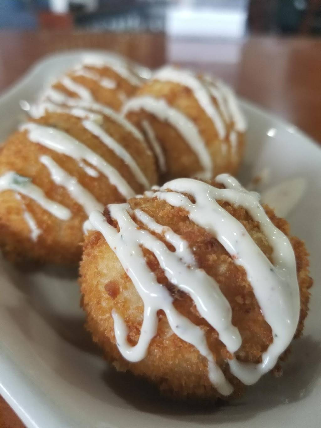 The Wheelhouse | restaurant | 7220 Central Ave, St. Petersburg, FL 33707, USA | 7276230589 OR +1 727-623-0589