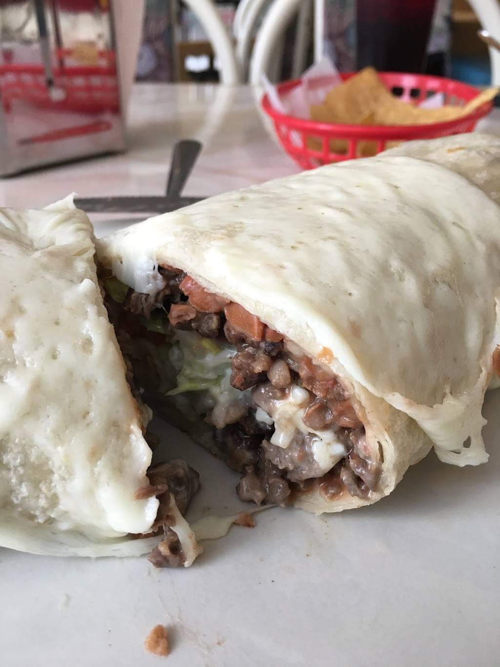 El Burrito Fantastico | restaurant | 1228 W Lake St, Roselle, IL 60172, USA | 6309804816 OR +1 630-980-4816