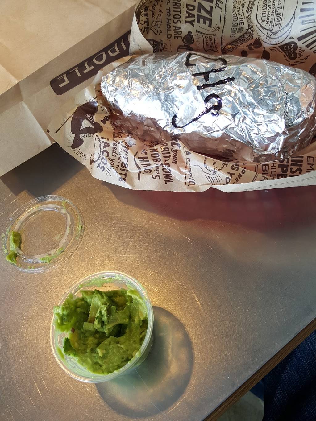 Chipotle Mexican Grill | restaurant | 140 General Stilwell Dr Suite 106, Marina, CA 93933, USA | 8315829812 OR +1 831-582-9812