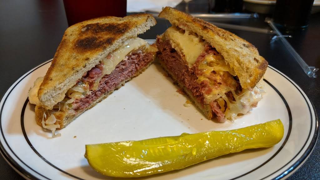 The Tin Lizzie Cafe | restaurant | 820 E Main St, Richmond, IN 47374, USA | 7659624441 OR +1 765-962-4441