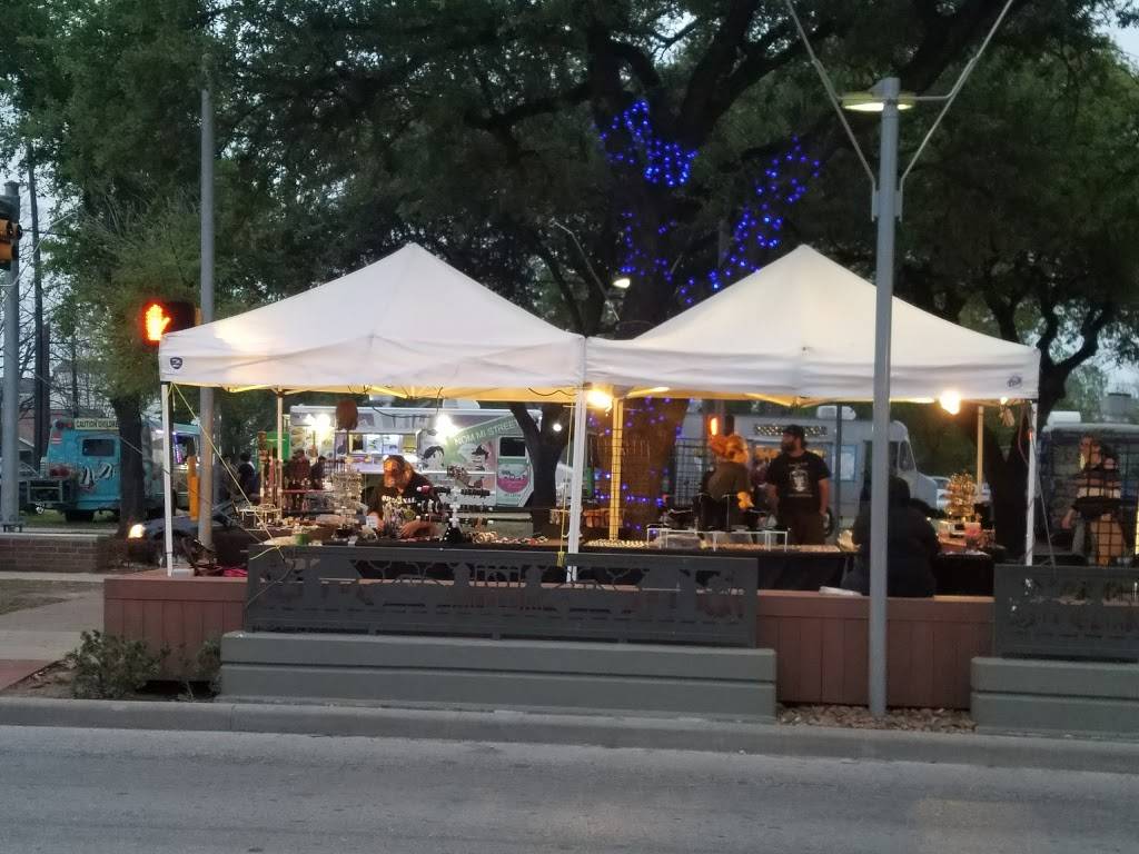 The Original Ninfas on Navigation | restaurant | 2704 Navigation Blvd, Houston, TX 77003, USA | 7132281175 OR +1 713-228-1175