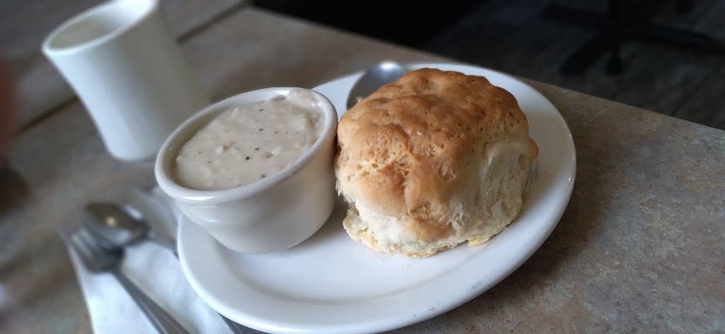 R Js Cafe & Bakery | restaurant | 81 W Putnam Ave, Porterville, CA 93257, USA | 5597840106 OR +1 559-784-0106