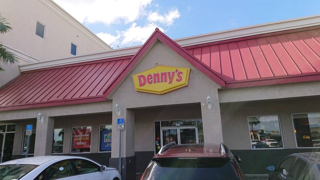 Dennys | restaurant | 3850 SW 137th Ave, Miami, FL 33175, USA | 3055513277 OR +1 305-551-3277