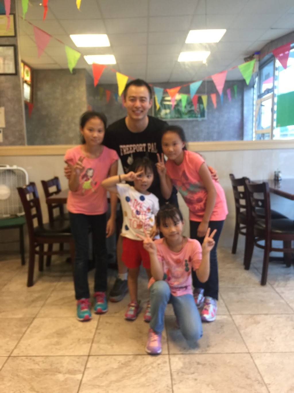 Fu Wang | restaurant | 658 NY-109, Lindenhurst, NY 11757, USA | 6319561773 OR +1 631-956-1773