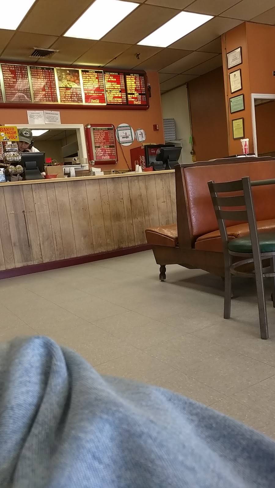 Crossroads Pizza | meal takeaway | 6 Merrill St #9, Salisbury, MA 01952, USA | 9784650555 OR +1 978-465-0555