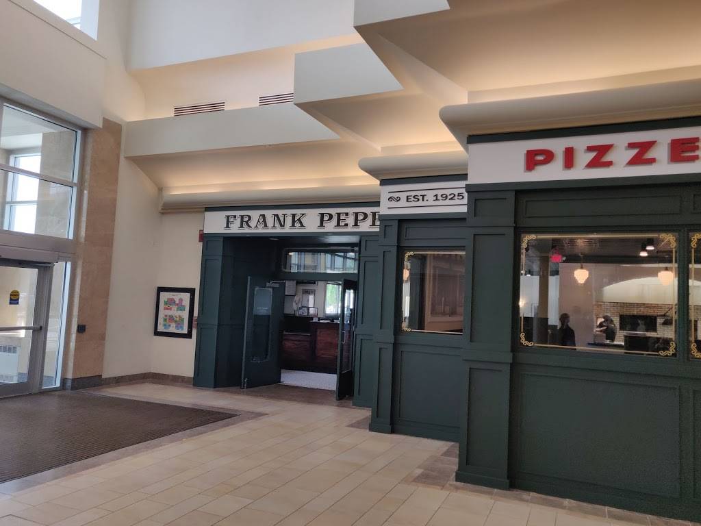 Frank Pepe Pizzeria Napoletana | restaurant | 75 Middlesex Turnpike, Burlington, MA 01803, USA | 7812737377 OR +1 781-273-7377