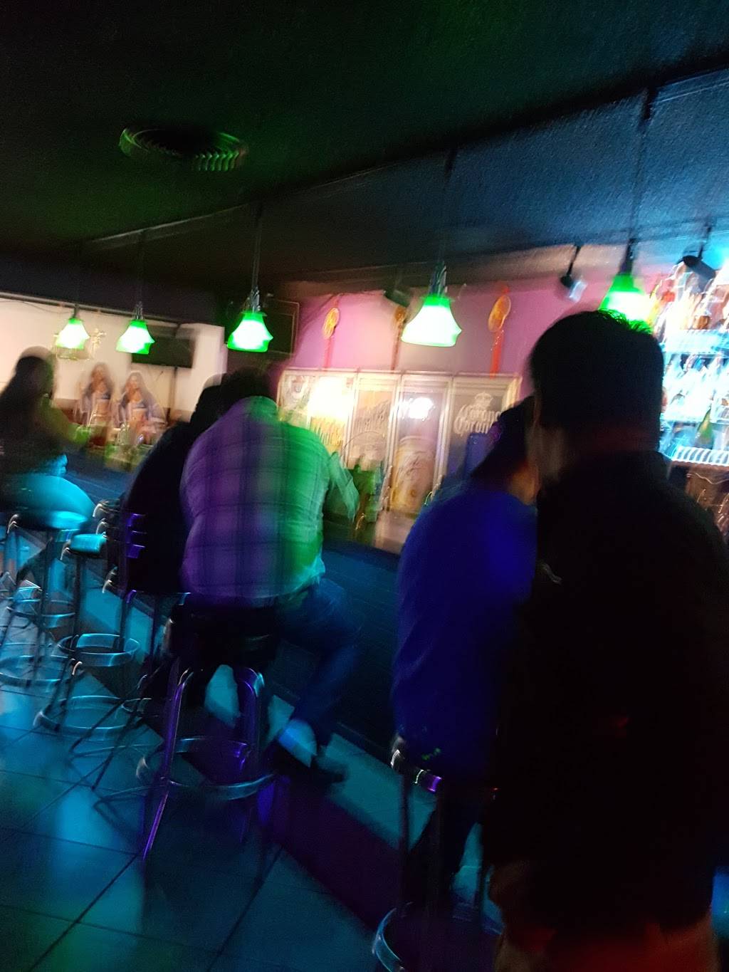 Fiesta Del Mar Family Restaurant | restaurant | 12803 Ambaum Blvd SW, Burien, WA 98146, USA | 2064665251 OR +1 206-466-5251