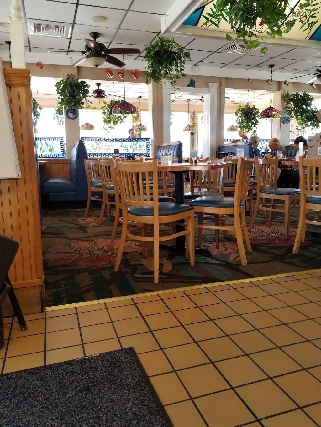 Olympic Cafe | restaurant | 6408 Manatee Ave W, Bradenton, FL 34209, USA | 9417951699 OR +1 941-795-1699