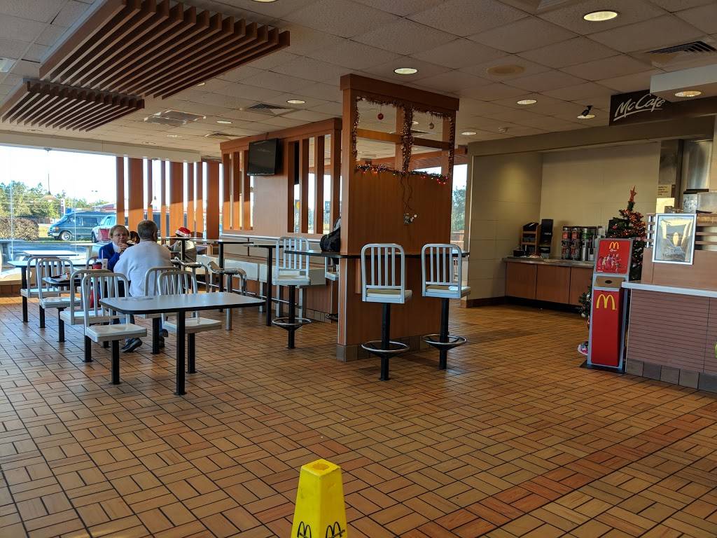 McDonalds | cafe | 260 Frontage Rd, Brunswick, GA 31523, USA | 9125544502 OR +1 912-554-4502