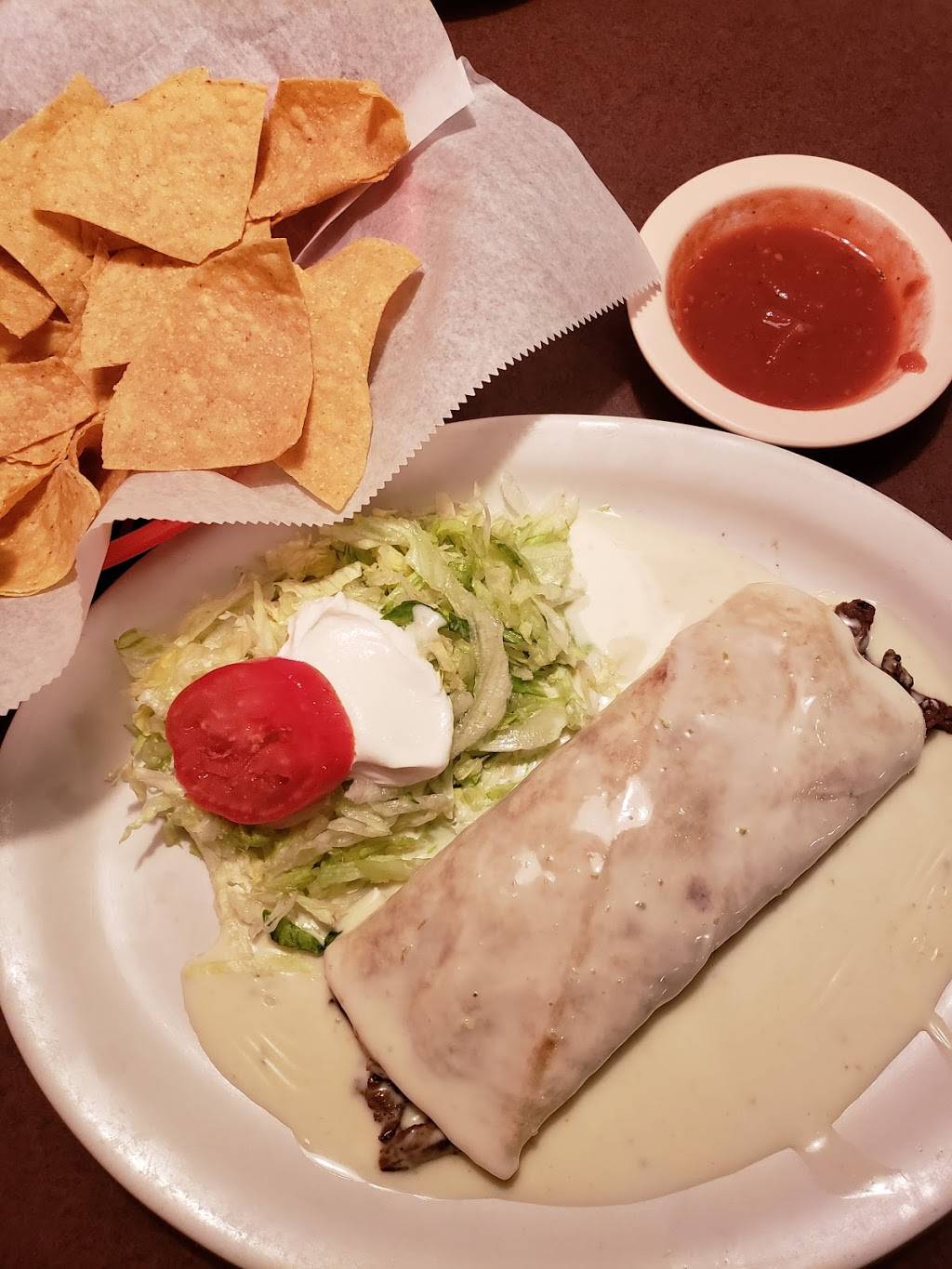 El Rancho | restaurant | 119 N Main St, Stuart, VA 24171, USA | 2766948555 OR +1 276-694-8555