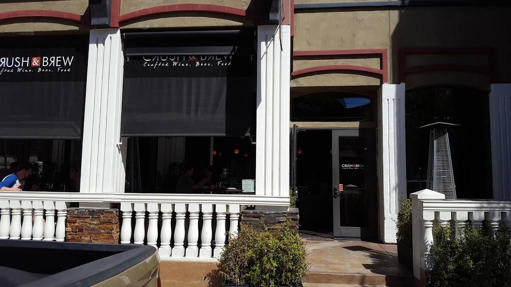 Crush & Brew | restaurant | 28544 Old Town Front St #103, Temecula, CA 92590, USA | 9516934567 OR +1 951-693-4567