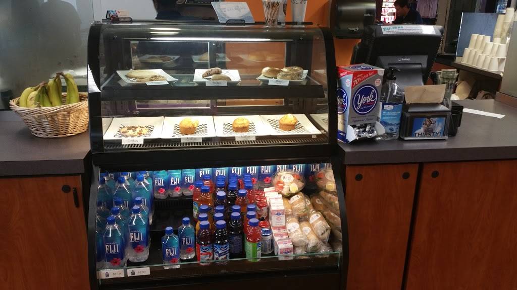 Tailwind Bar & Bistro | restaurant | 5103 Hollywood Ave, Shreveport, LA 71109, USA | 3189185385 OR +1 318-918-5385