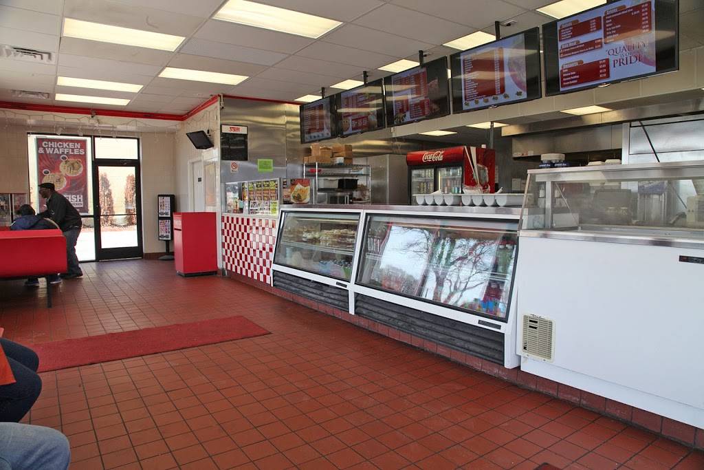 JJ Fish & Chicken | restaurant | 6212 W Capitol Dr, Milwaukee, WI 53216, USA | 4144614740 OR +1 414-461-4740