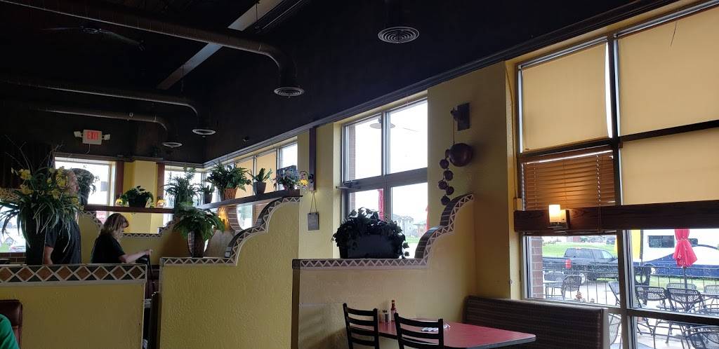 Tapatio Mexican Grill | restaurant | 1810 4th St SW Ste 104, Waverly, IA 50677, USA | 3193521292 OR +1 319-352-1292