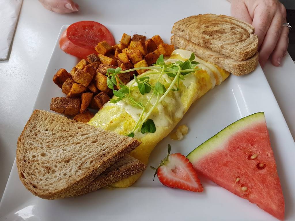 Kravingz | restaurant | 1710 Lakeshore Rd W, Mississauga, ON L5J 1J5, Canada | 9059165500 OR +1 905-916-5500