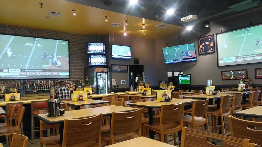Buffalo Wild Wings | restaurant | 5805 Hwy 6 N, Houston, TX 77084, USA | 2812009464 OR +1 281-200-9464
