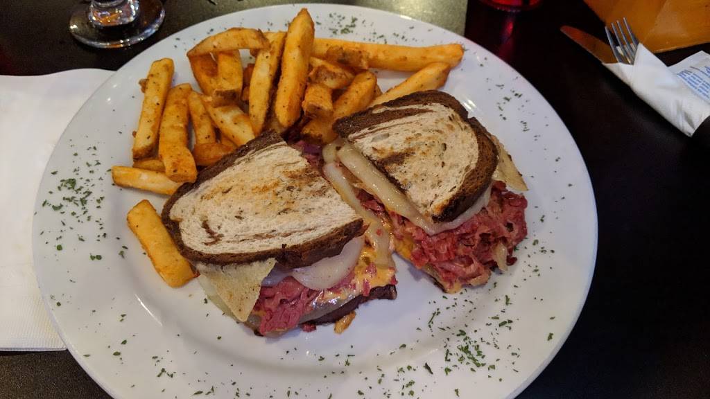 Shortstop Bar & Grill | restaurant | 99 Springfield Rd, Westfield, MA 01085, USA | 4136426370 OR +1 413-642-6370