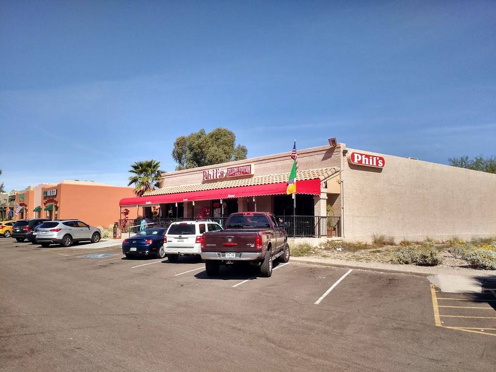 Phils Filling Station | restaurant | 16852 E Parkview Ave, Fountain Hills, AZ 85268, USA | 4808168200 OR +1 480-816-8200