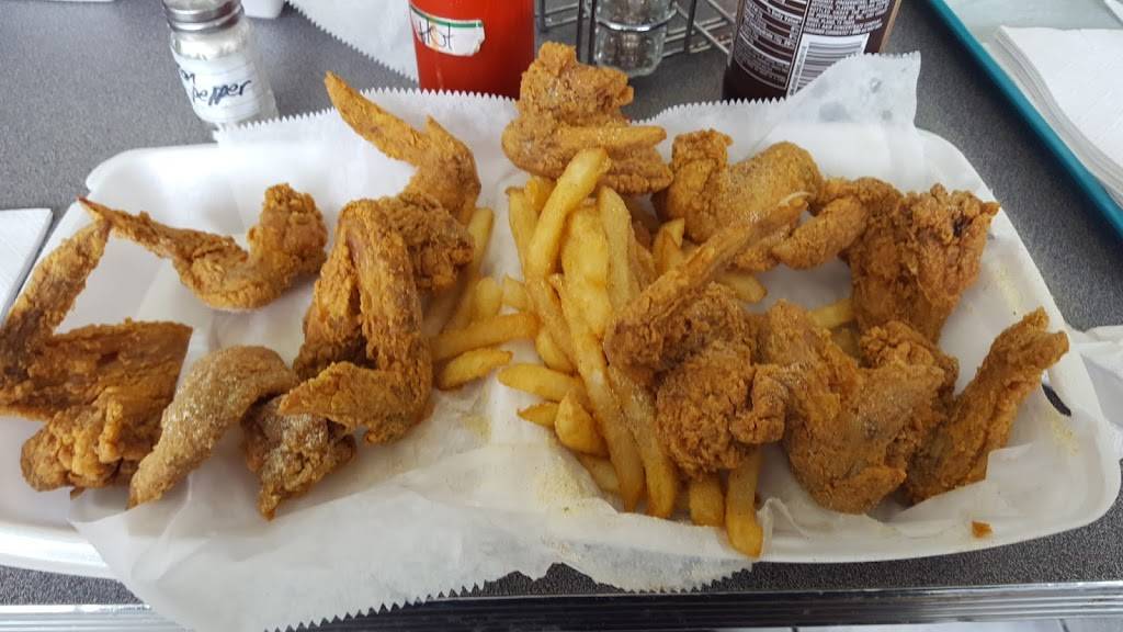 Sharks of East Chicago | restaurant | 4856 Indianapolis Blvd, East Chicago, IN 46312, USA | 2193979000 OR +1 219-397-9000