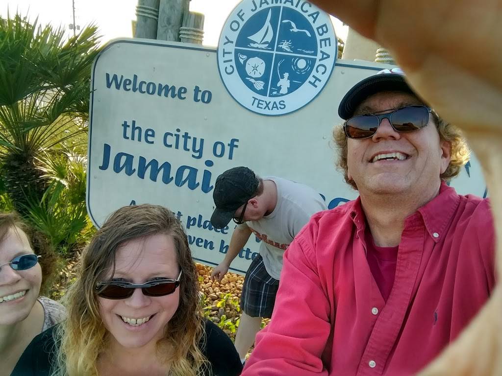 Jamaica Beach Food Store | restaurant | 16603 Termini-San Luis Pass Rd, Jamaica Beach, TX 77554, USA | 4097372414 OR +1 409-737-2414