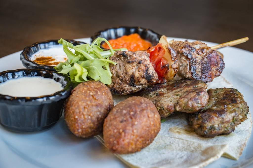 Two Olives Restaurant & Bar | restaurant | 2949 N Rock Rd #120, Wichita, KS 67226, USA | 3166811100 OR +1 316-681-1100