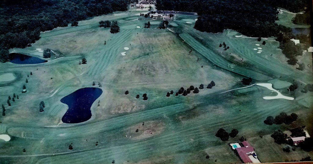 Apple Valley Golf Course | restaurant | 433 Clubhouse Dr, Howard, OH 43028, USA | 7403977664 OR +1 740-397-7664