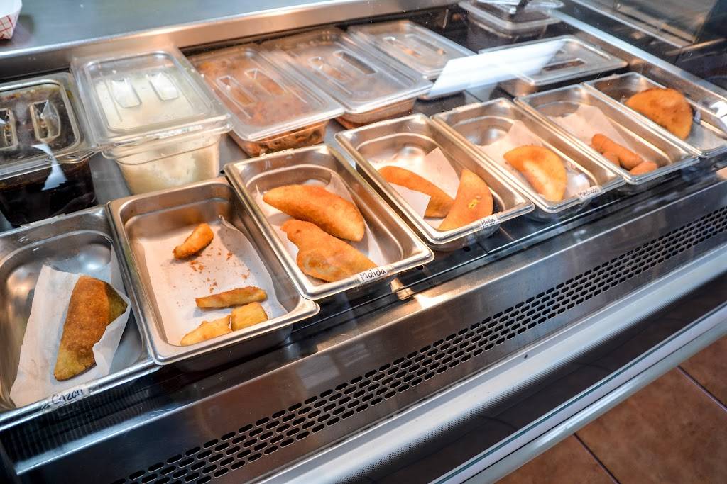 Café Canela | restaurant | 15960 W State Rd 84, Sunrise, FL 33326, USA | 9543586950 OR +1 954-358-6950