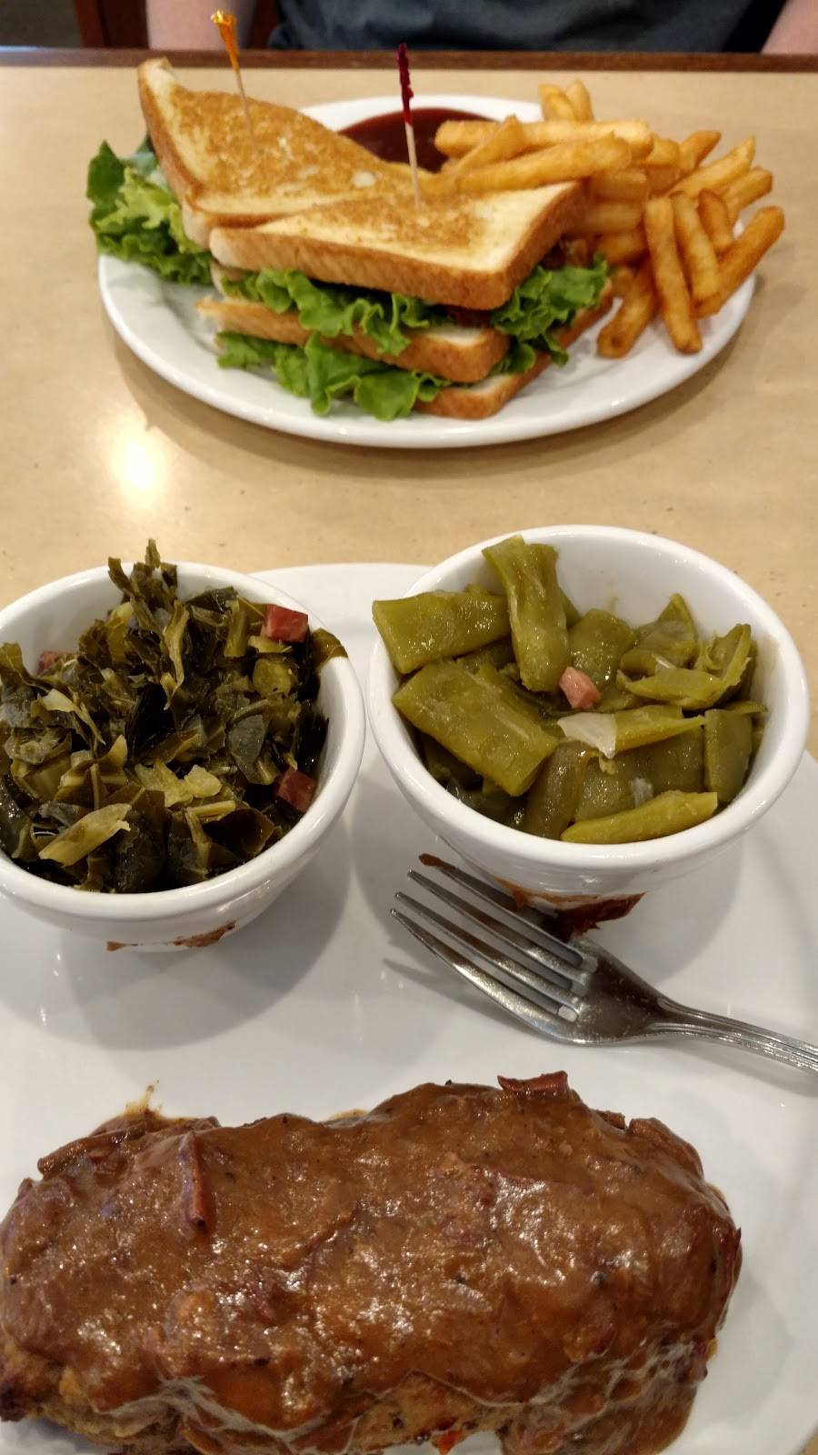 Hickory House Restaurant | restaurant | 2259 E Jackson Blvd, Jackson, MO 63755, USA | 5732043590 OR +1 573-204-3590