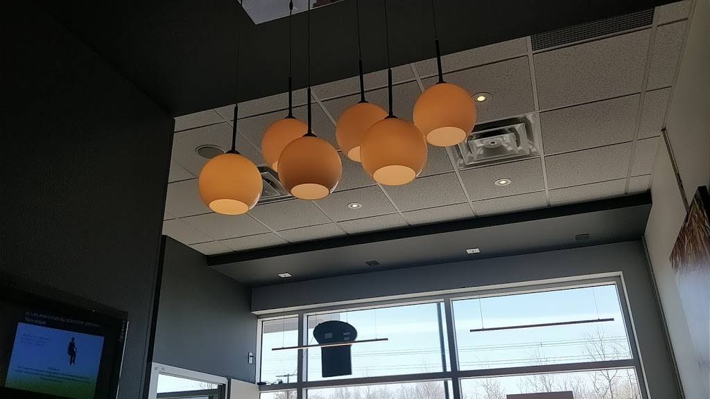 Quesada Burritos & Tacos | restaurant | 2800 Boulevard de la Pinière, Terrebonne, QC J6X 0G4, Canada | 4504163227 OR +1 450-416-3227