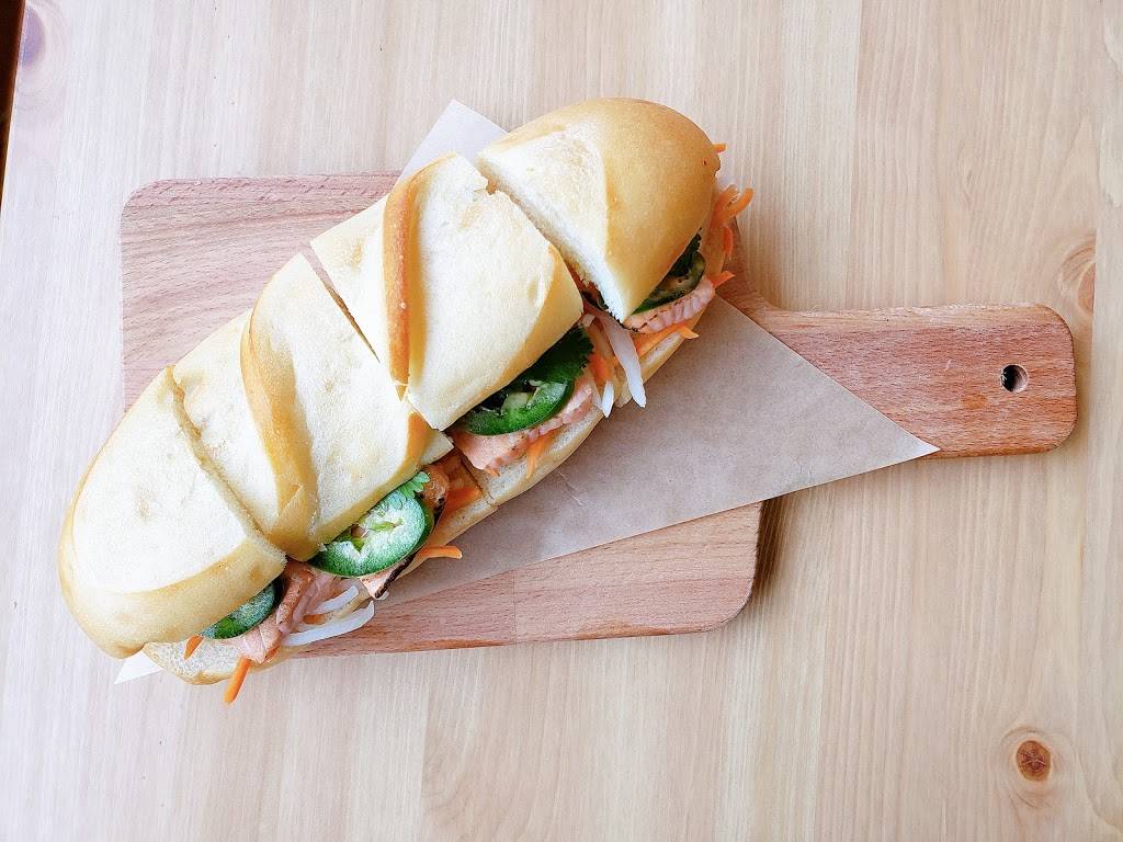 Asian Station | restaurant | 1343 W Morse Ave, Chicago, IL 60626, USA | 7739427196 OR +1 773-942-7196