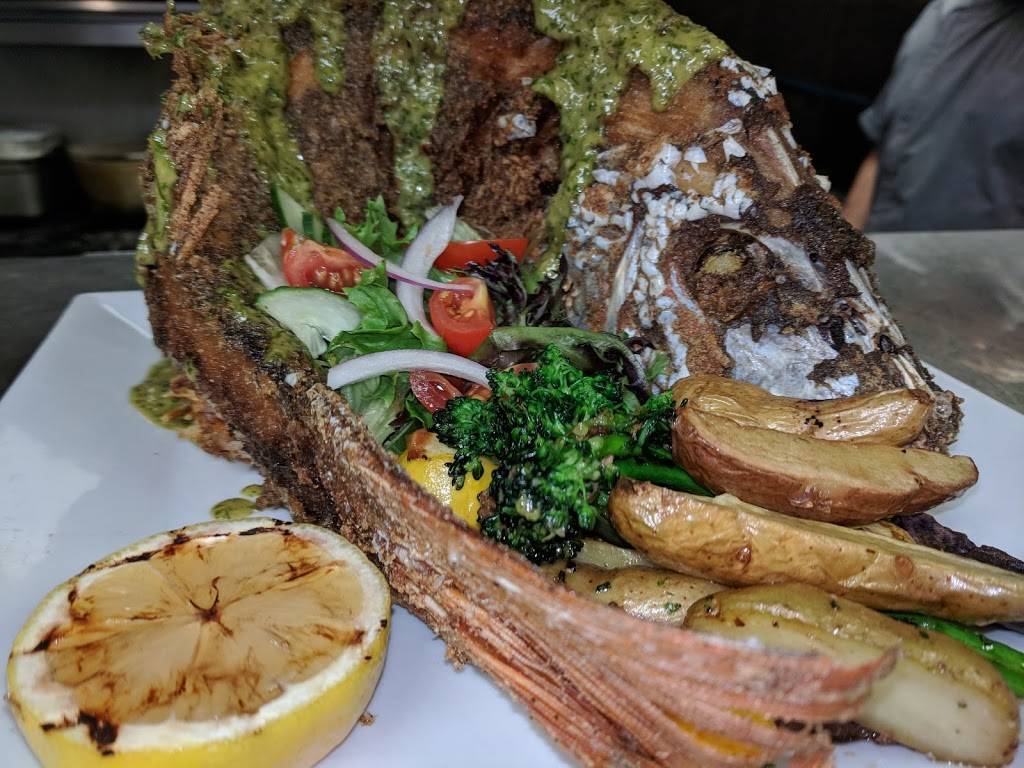 Garlic Steak & Seafood | restaurant | 907 Main St #101, Stroudsburg, PA 18360, USA | 5704766555 OR +1 570-476-6555