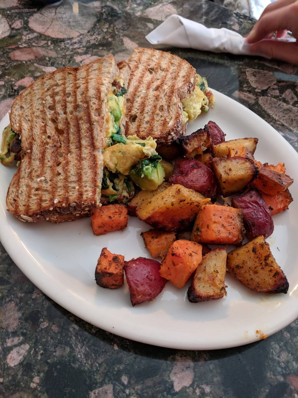 Blue Max Coffee | cafe | 26 Lathrop Ave, Forest Park, IL 60130, USA | 7083669224 OR +1 708-366-9224